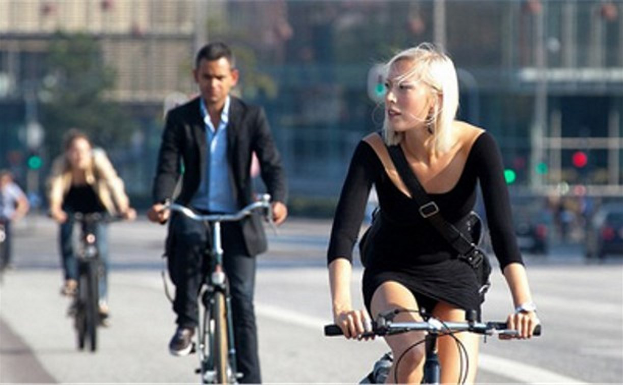 Велосипедистов предлагают штрафовать за езду в наушниках
