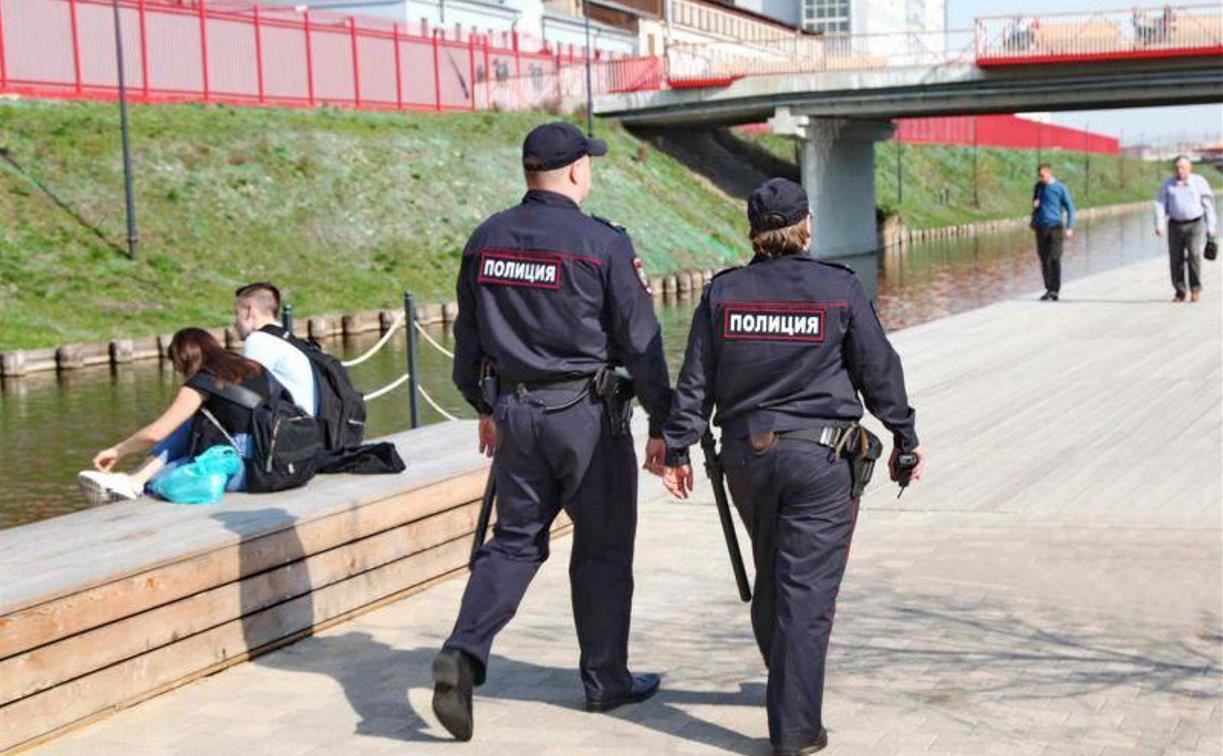 Троих нетрезвых мужчин задержали на Казанской набережной за ныряние с моста