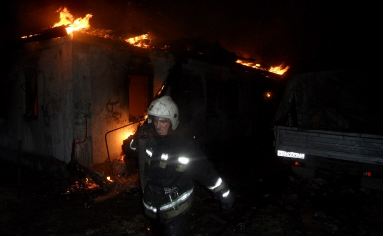 На пожаре под Тулой пострадал человек