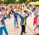 ЕВРАЗ Ванадий Тула организовал большой праздник для детей в Пролетарском парке Тулы