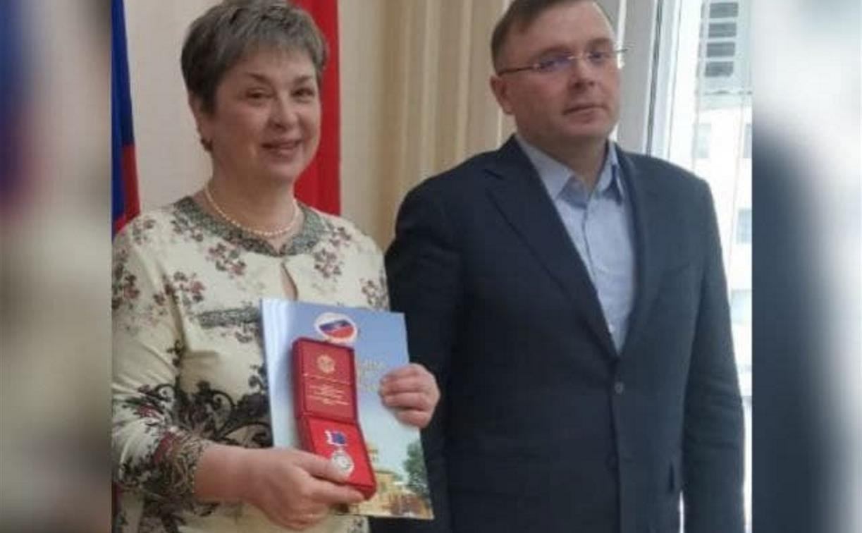 Сотрудник Тульской областной специальной библиотеки для слепых Марина Лунева удостоена медали ЦИК России