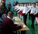 Сотрудники Росгвардии провели для тульских школьников акцию «Служу России»