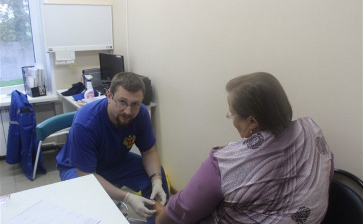 Московские врачи провели прием жителей в Ефремове и Каменском районе