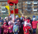 В Тульской области продолжают устанавливать детские площадки