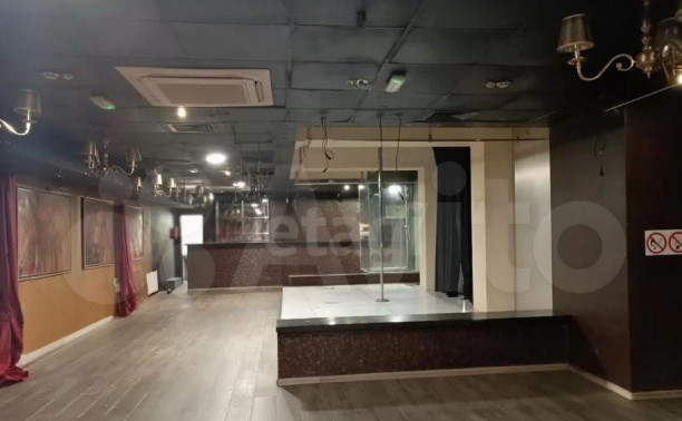 Помещение бывшего стриптиз-клуба «Zажигaлкa» в Туле выставили на продажу за 20 млн рублей 