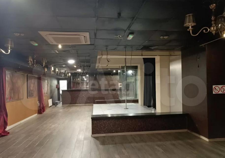 Помещение бывшего стриптиз-клуба «Zажигaлкa» в Туле выставили на продажу за 20 млн рублей 