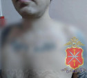 В Кимовске мужчину оштрафовали за воровские звезды на плечах