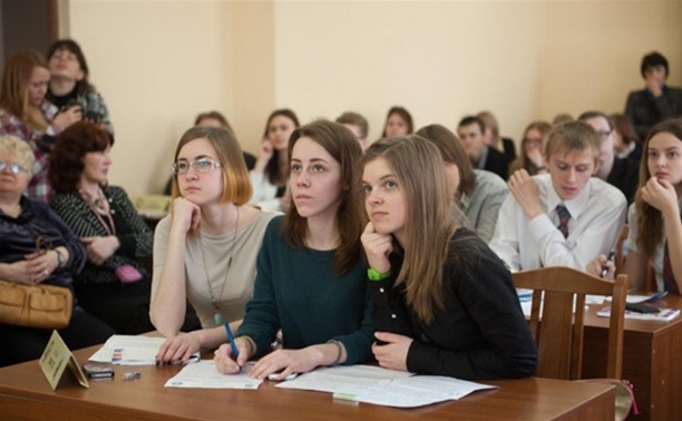 Нижегородская область новости огэ. Девятиклассники хакасии сдали огэ. Гос экзамен. Сдавать огэ а 14 школе энгельс. Работа № 5152059 для сдающих огэ.