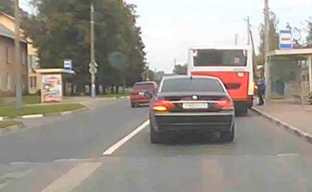 В Криволучье встретили двух очень торопливых водителей