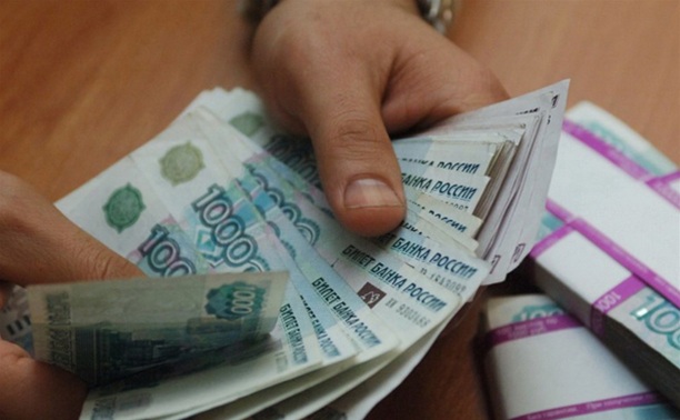 Зарплата чиновников Тульской области одна из самых высоких в России