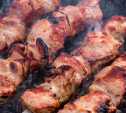 Роспотребнадзор рекомендует в жару есть меньше мяса