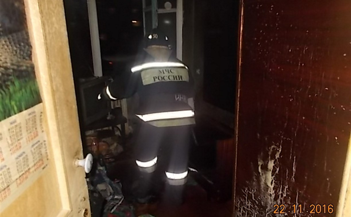 В Киреевске из горящего дома пожарные спасли 9 человек