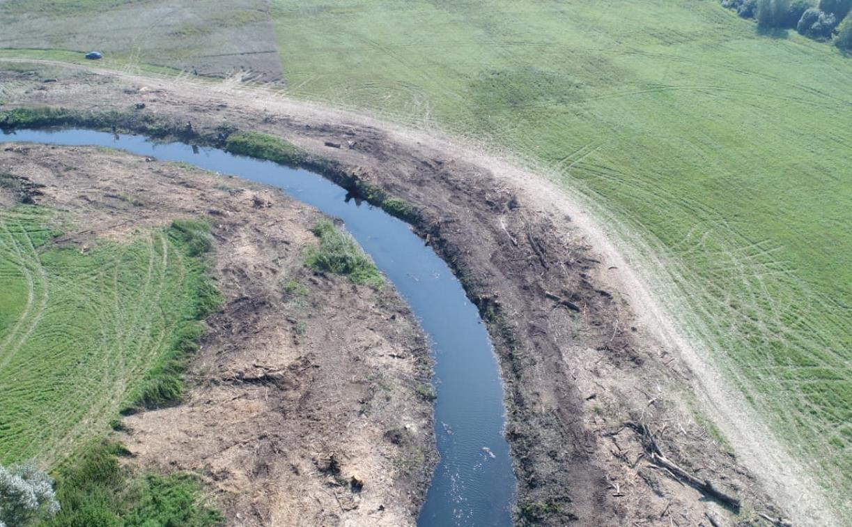 В Киреевском районе спасатели расчистили прибрежную полосу реки Шиворонь