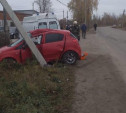 В Туле водитель Opel Corsa врезалась в столб