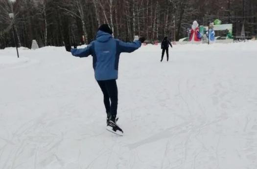 В Центральном парке Тулы открыли каток