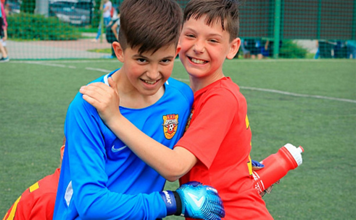 Юные тульские футболисты вышли в финал на турнире в Белгороде