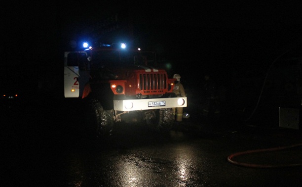 В Петелино пожарные спасли трех человек из горящего дома