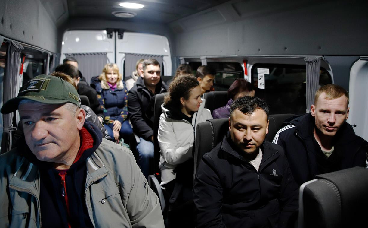 15 медиков из Тульской области отправились в командировку в Мариуполь