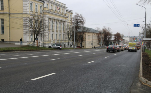 На проспекте Ленина обновили дорожную разметку