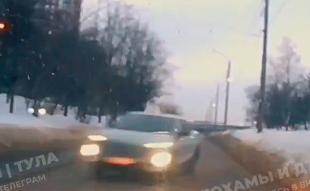 На ул. Рязанской в месте ремонта едва не произошло лобовое ДТП