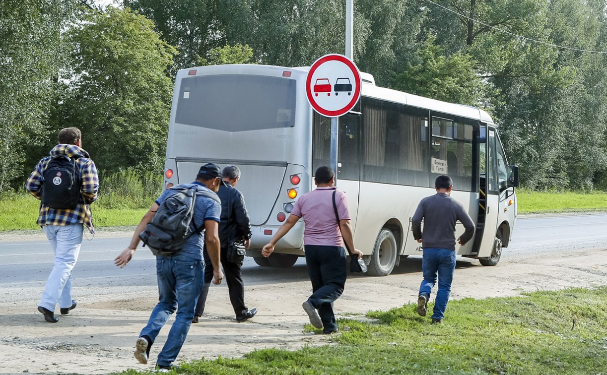 После закрытия Баташевского моста жители Молодежного по часу ждут автобус