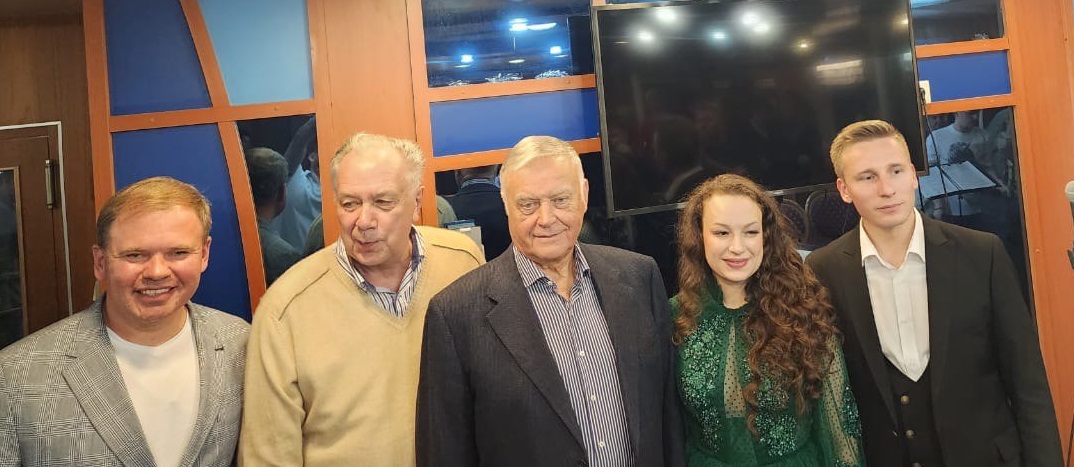 Руководителю фонда Андрея Первозванного подарили на день рождения тульский пряник