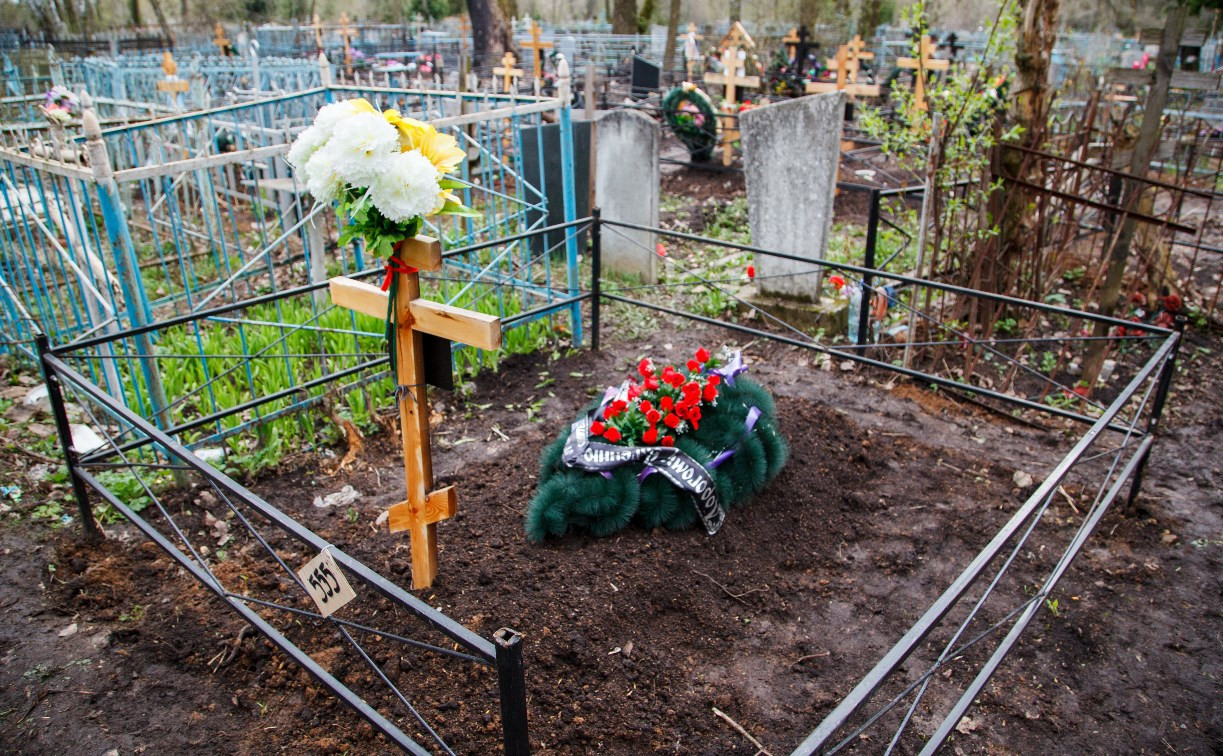 Прокуратура нашла нарушения на суворовском кладбище