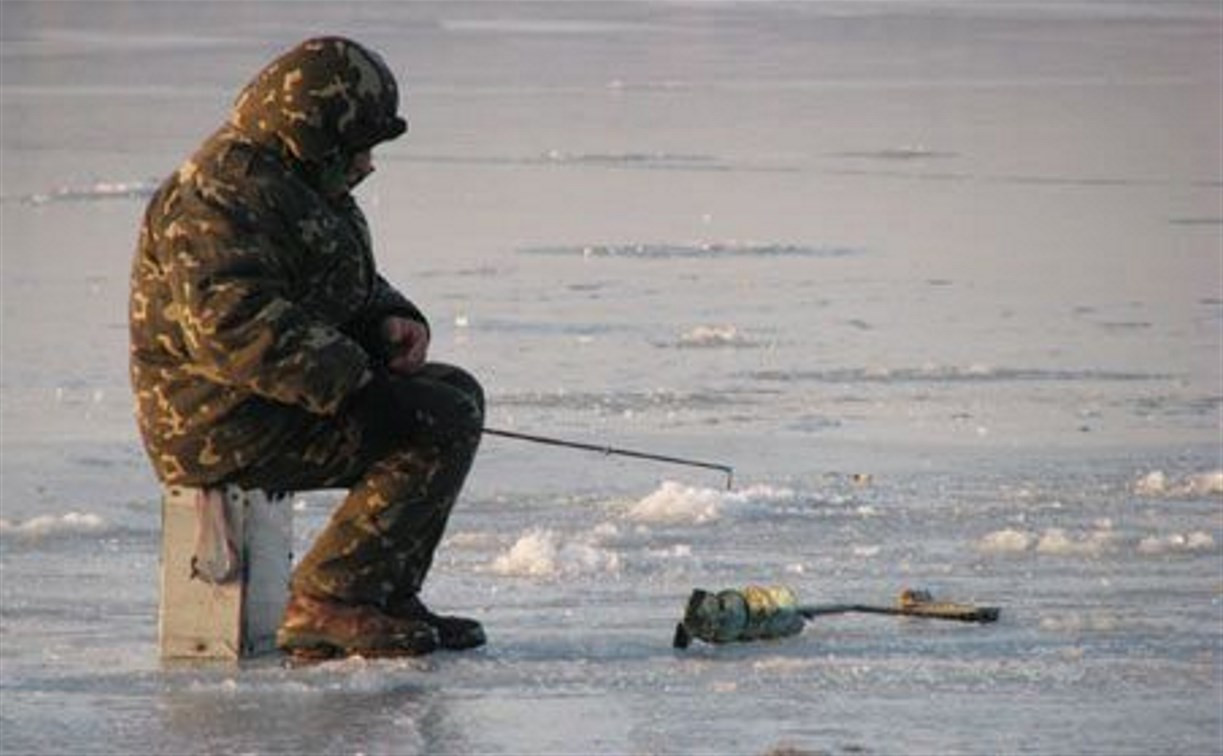 В Киреевском районе двое рыбаков провалились под лед