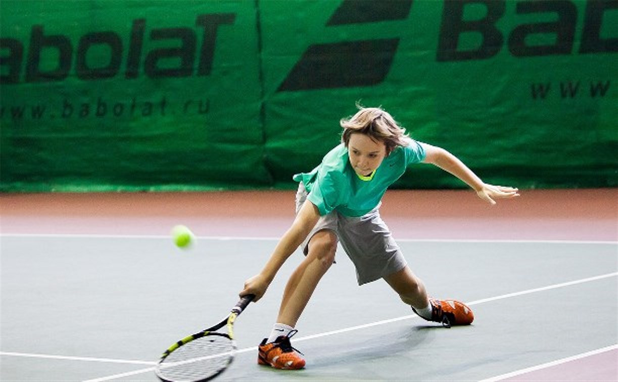 В Туле стартовал новогодний турнир по теннису