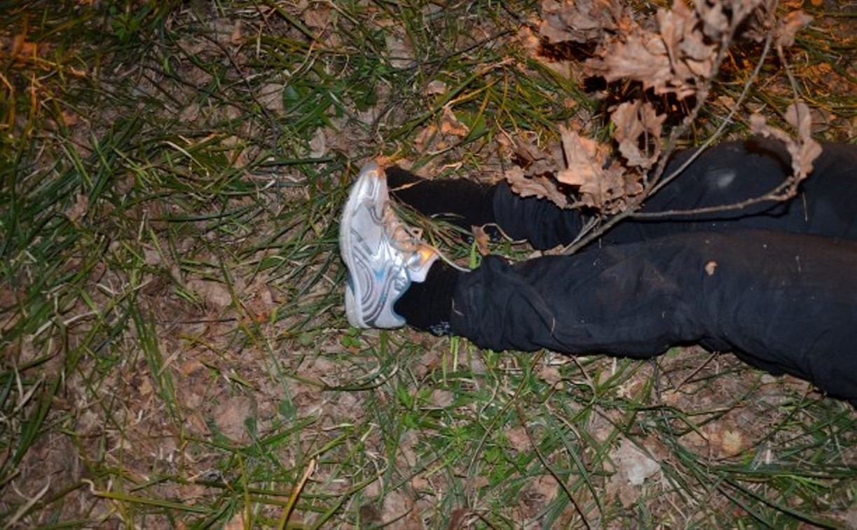 Личность погибшей женщины, найденной в лесу в Тульской области, до сих пор не установили. Фото 18+