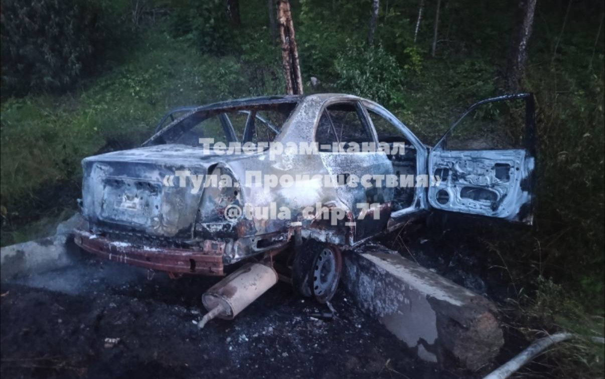 Под Тулой ночью сгорел Hyundai Accent