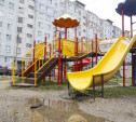 Прокуратура потребовала устранить нарушения на детской площадке на ул. Металлургов