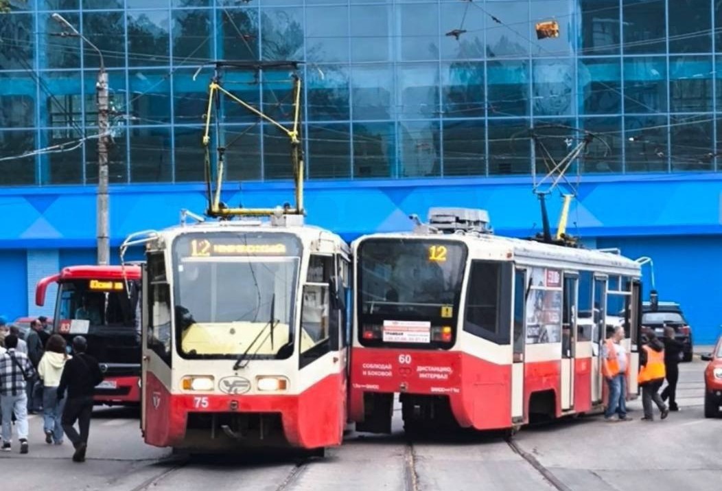 В Туле два трамвая столкнулись на улице Руднева