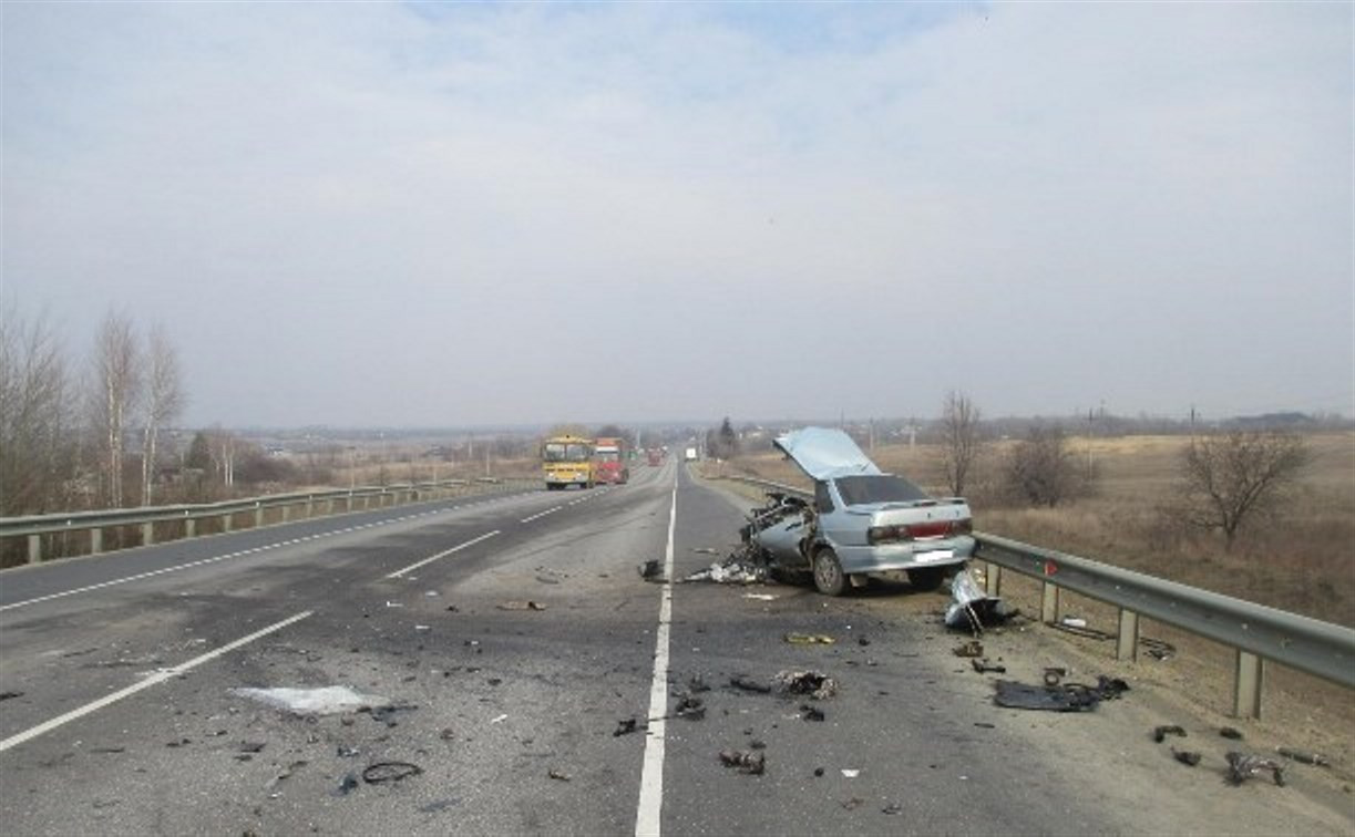 В столкновении грузовика «Ман» и ВАЗ-21150 погиб мужчина