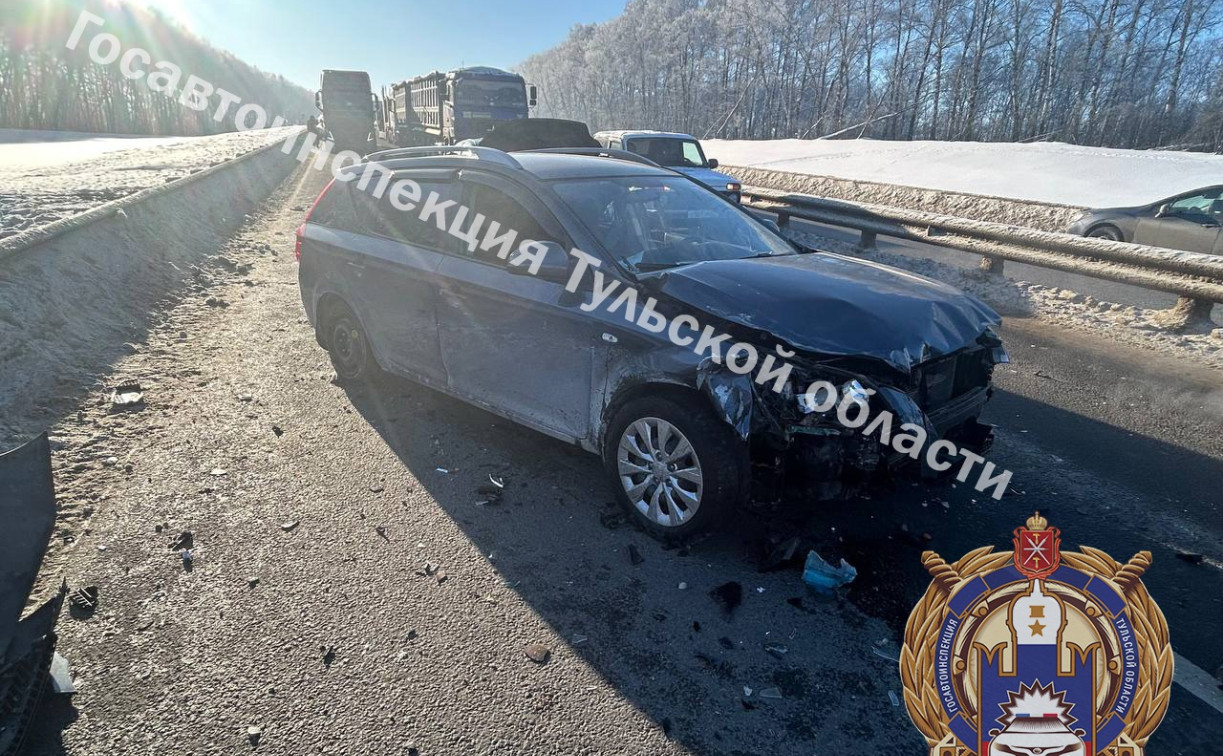 В Щекинском районе водитель Ford устроил двойное ДТП: пострадали двое детей 