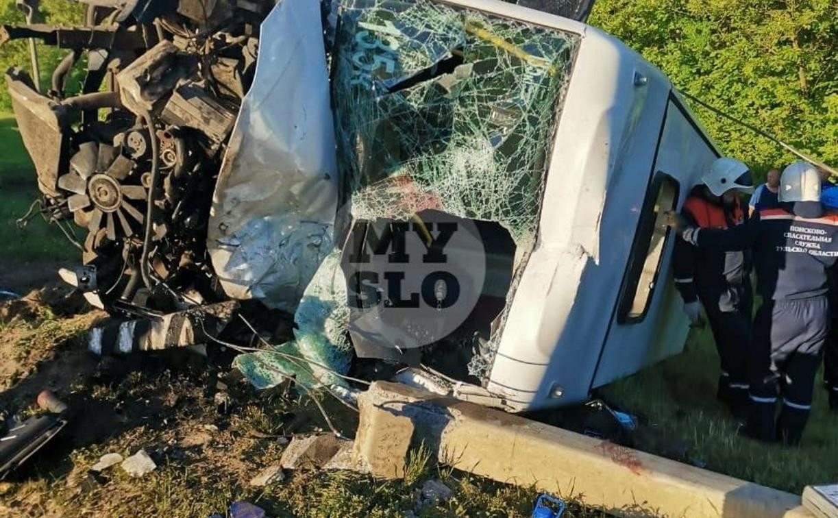 В Тульской области осудили водителя грузовика, протаранившего пассажирский автобус