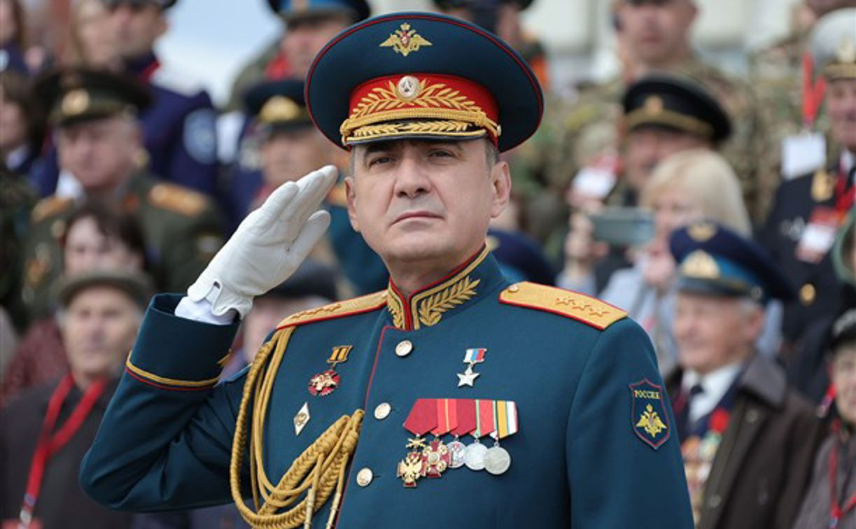 Алексей Дюмин поручил начать подготовку к Параду Победы