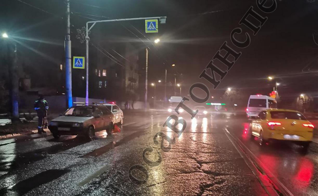 В Туле на ул. Короленко «девятка» сбила женщину на пешеходном переходе