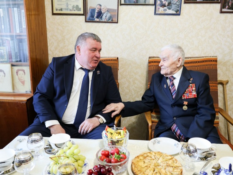 Ветеран Великой Отечественной войны Василий Мирошниченко отметил 102-й день рождения