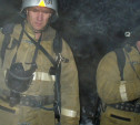 В Щёкинском районе пожарные спасли из горящего дома мужчину