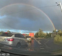 «Накажи автохама»: в Алексине водитель нарушил ПДД, засмотревшись на радугу?