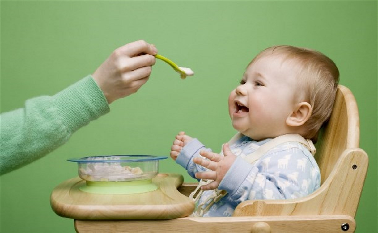 В России приняли программу оптимизации питания детей раннего возраста