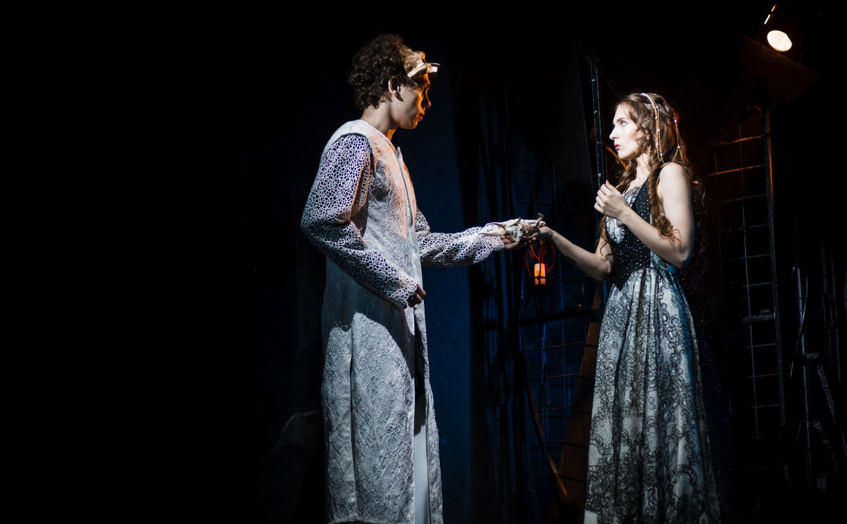 В Тульском ТЮЗе состоялась премьера спектакля «Ромео и Джульетта»