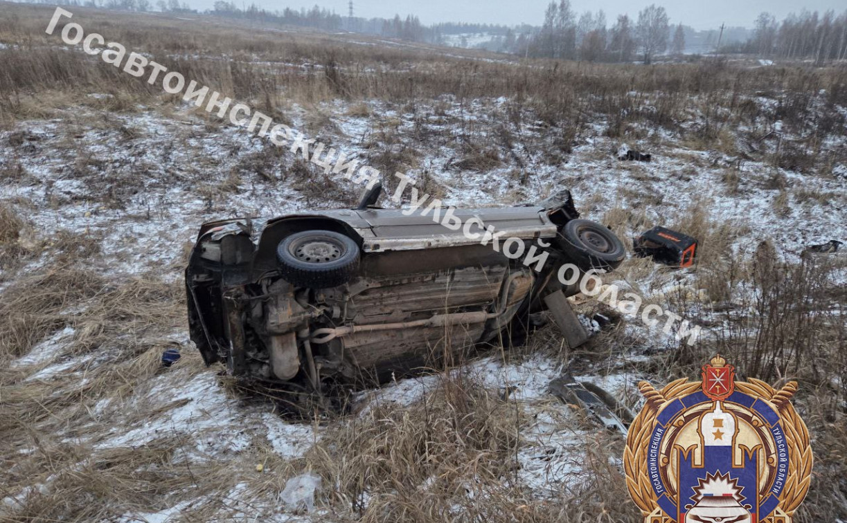 В Щекинском районе ВАЗ улетел в кювет и опрокинулся