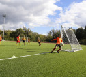 На поле стадиона «Металлург» возобновляются футбольные матчи