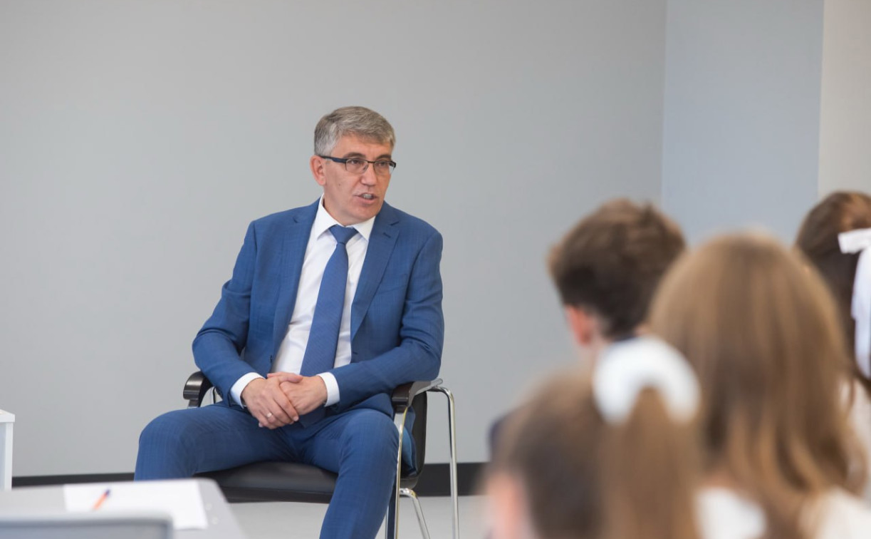 Дмитрий Миляев попал в рейтинг ярких губернаторов как «Воспитатель года»