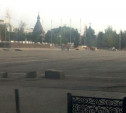 Вандалы разрушили стелу на площади Ленина