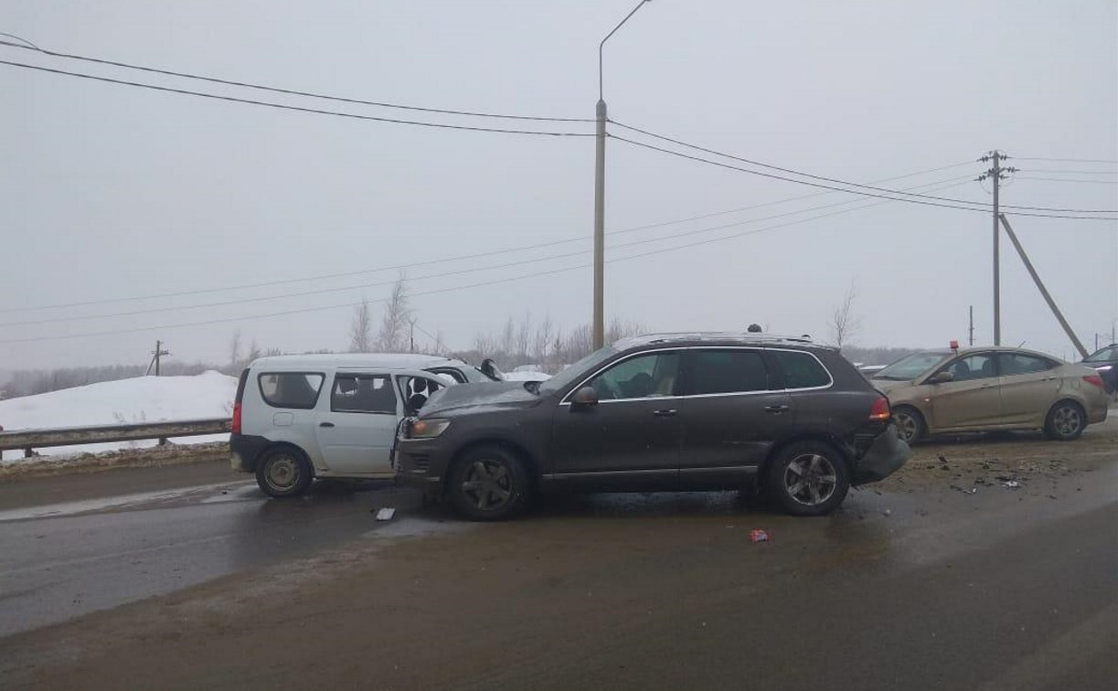 В ДТП на трассе М-2 «Крым» пострадали пять человек