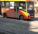 «Накажи автохама»: в Криволучье автобус прокатился с открытой дверью