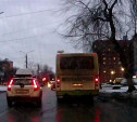 На ул. Кирова в Туле из-за автобусов и грузовиков — ад для торопыг